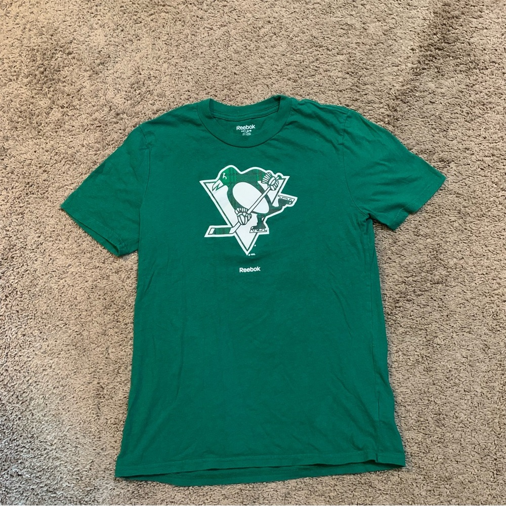 Youth Pittsburgh Penguins Reebok Green Shirt Large 14/16 Irish St. Patrick’s Day